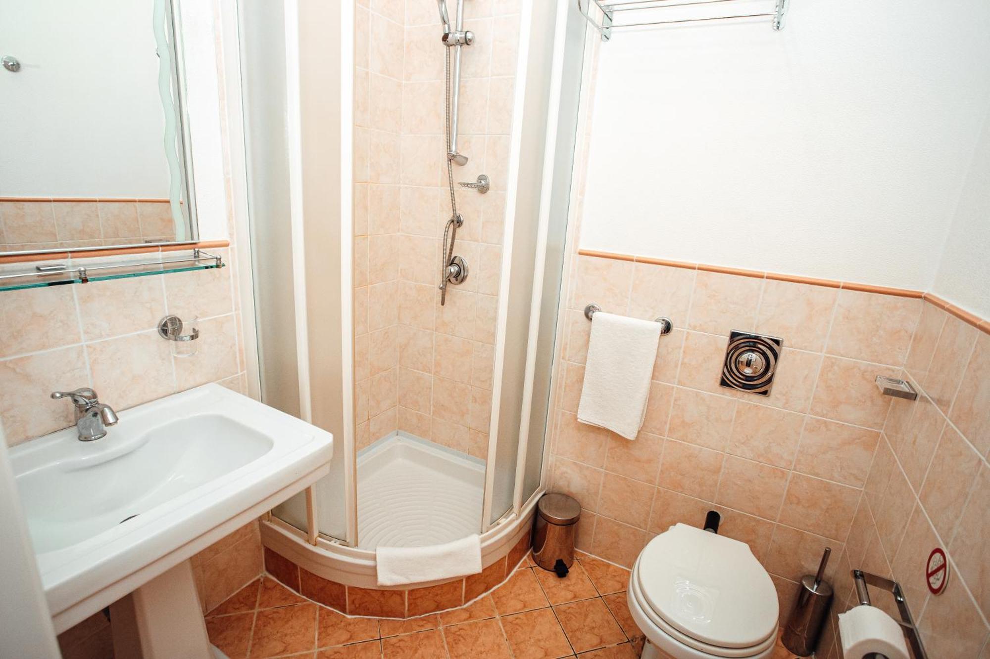 Marko Polo Hotel Aksay Bagian luar foto