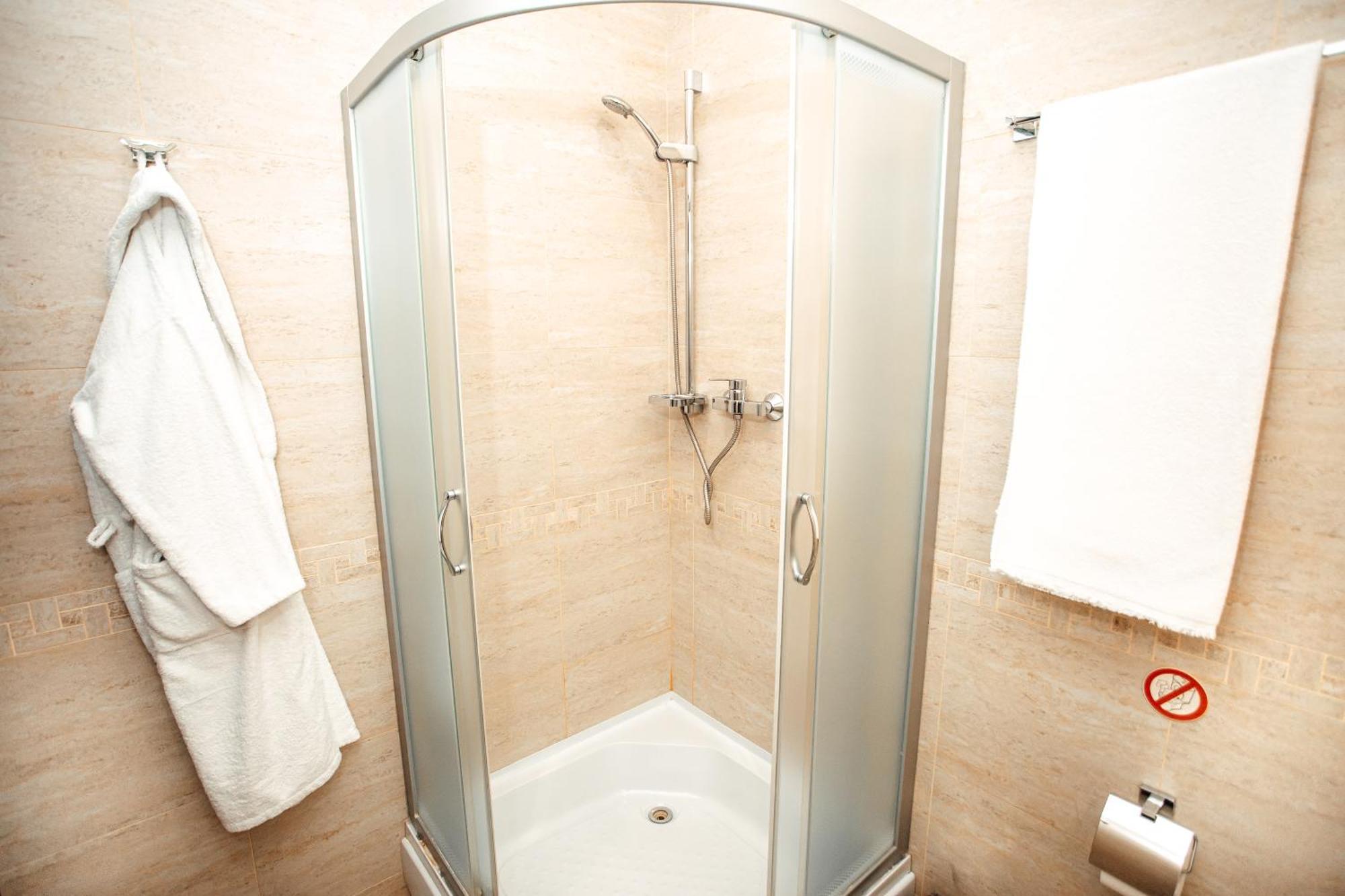 Marko Polo Hotel Aksay Bagian luar foto