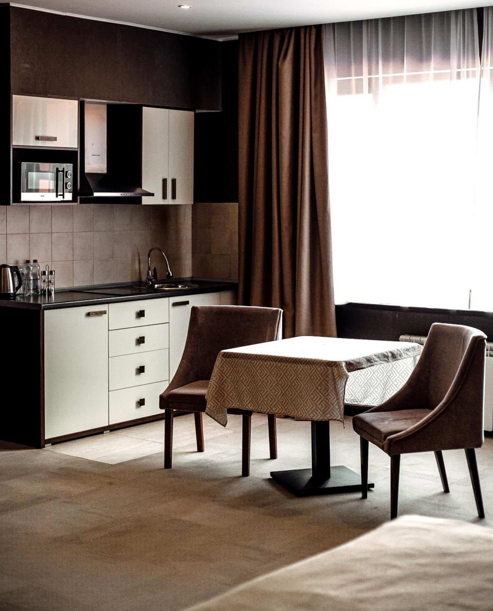 Marko Polo Hotel Aksay Bagian luar foto