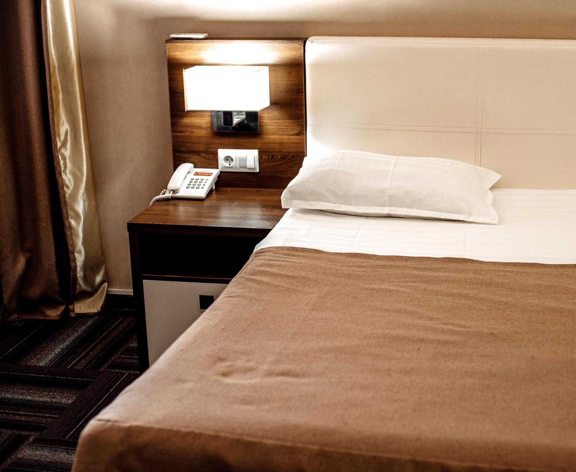 Marko Polo Hotel Aksay Bagian luar foto